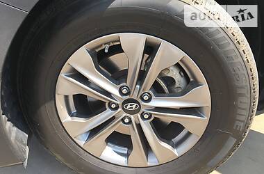 Седан Hyundai Santa FE 2015 в 