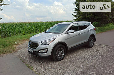 Позашляховик / Кросовер Hyundai Santa FE 2014 в 