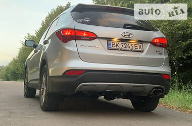 Позашляховик / Кросовер Hyundai Santa FE 2014 в 