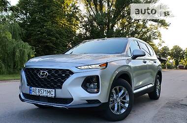 Внедорожник / Кроссовер Hyundai Santa FE 2019 в Киеве