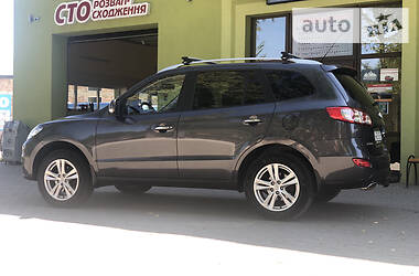 Внедорожник / Кроссовер Hyundai Santa FE 2010 в Ивано-Франковске