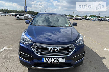 Внедорожник / Кроссовер Hyundai Santa FE 2017 в Киеве