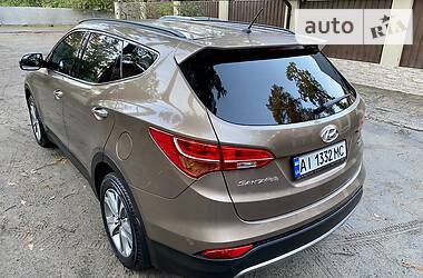 Внедорожник / Кроссовер Hyundai Santa FE 2014 в Киеве