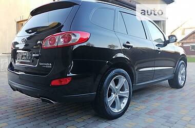 Позашляховик / Кросовер Hyundai Santa FE 2011 в Івано-Франківську