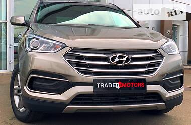 Внедорожник / Кроссовер Hyundai Santa FE 2017 в Киеве