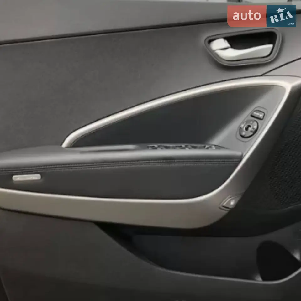 2012 Hyundai Santa Fe - мініатюра 4