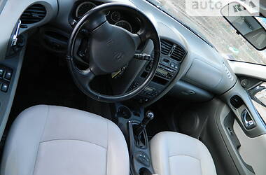 Внедорожник / Кроссовер Hyundai Santa FE 2006 в Ровно