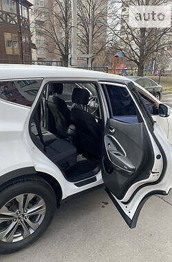 Внедорожник / Кроссовер Hyundai Santa FE 2013 в Харькове