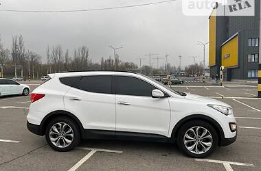 Внедорожник / Кроссовер Hyundai Santa FE 2012 в Киеве