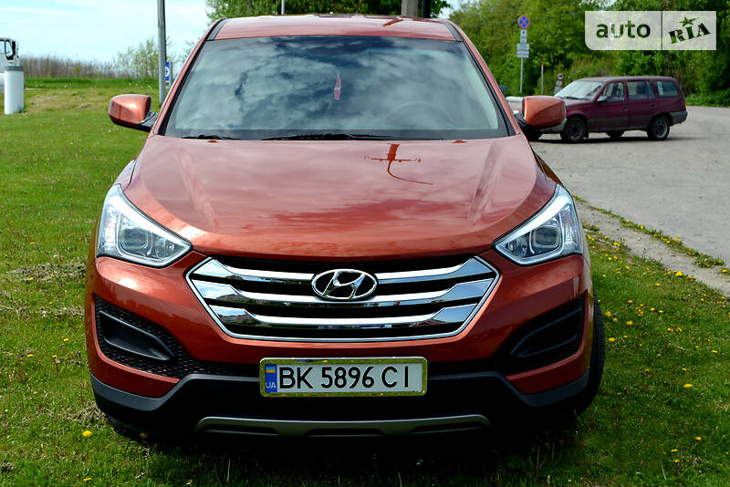 Позашляховик / Кросовер Hyundai Santa FE 2015 в Рівному