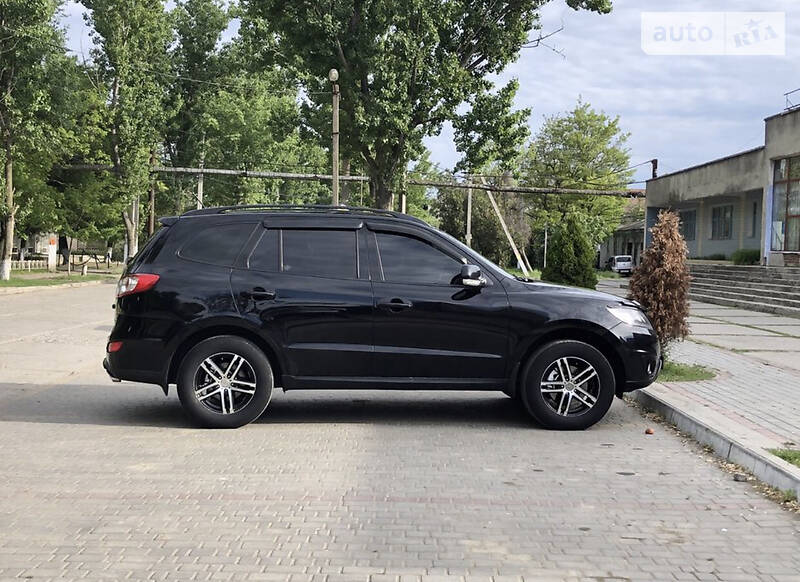 Позашляховик / Кросовер Hyundai Santa FE 2012 в 
