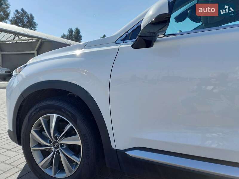 Позашляховик / Кросовер Hyundai Santa FE 2019 в Дніпрі