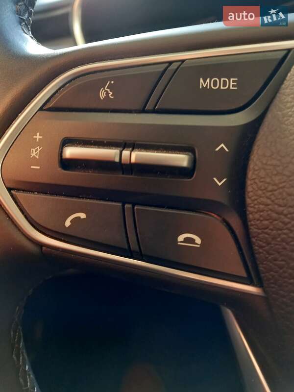 Позашляховик / Кросовер Hyundai Santa FE 2019 в Дніпрі