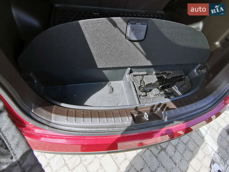 Позашляховик / Кросовер Hyundai Santa FE 2014 в Жовкві