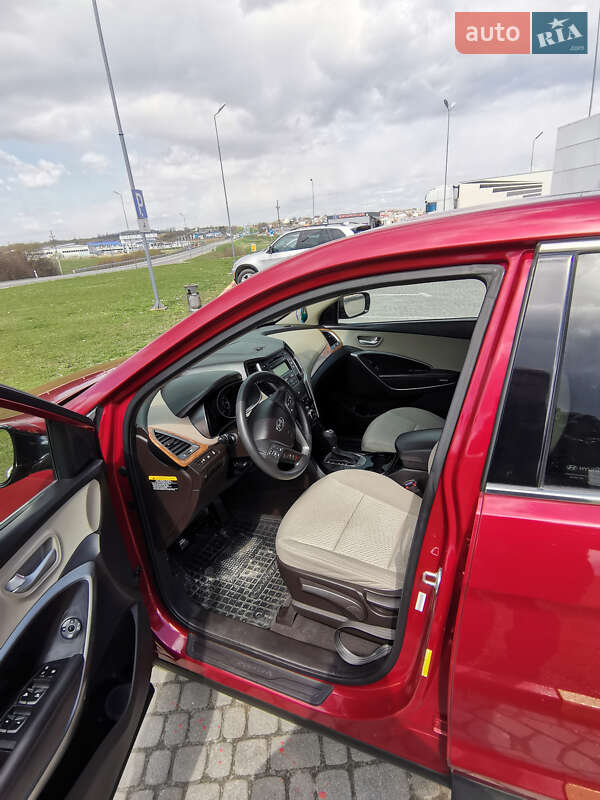 Позашляховик / Кросовер Hyundai Santa FE 2014 в Жовкві
