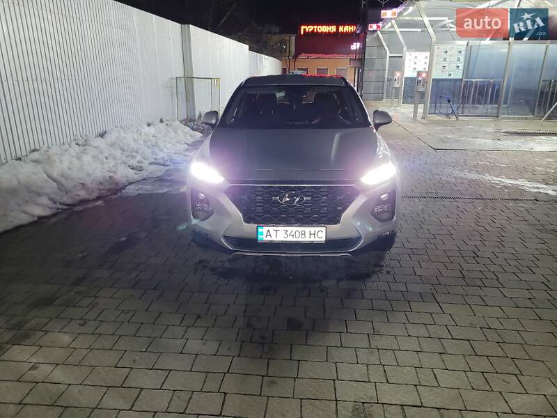 Позашляховик / Кросовер Hyundai Santa FE 2018 в Коломиї