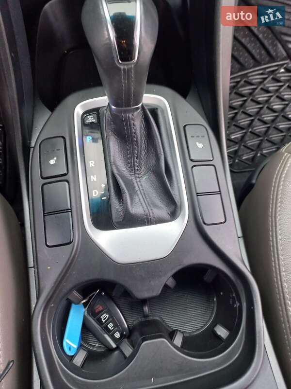 Внедорожник / Кроссовер Hyundai Santa FE 2013 в Тернополе
