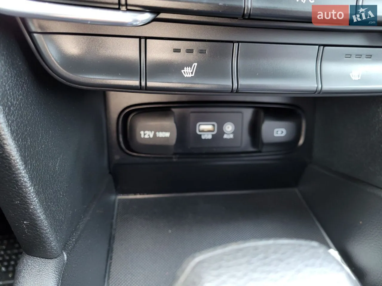 2018 Hyundai Santa Fe - мініатюра 38