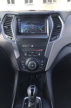 Внедорожник / Кроссовер Hyundai Santa FE 2015 в Полтаве