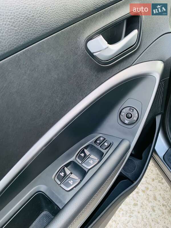 Позашляховик / Кросовер Hyundai Santa FE 2013 в Очакові