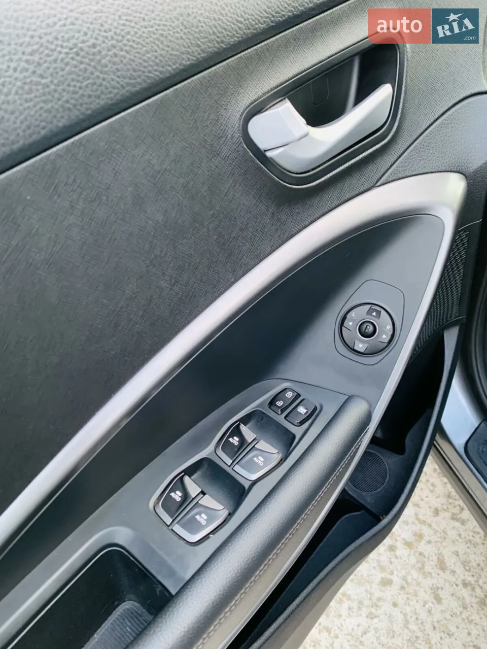2013 Hyundai Santa Fe - мініатюра 11