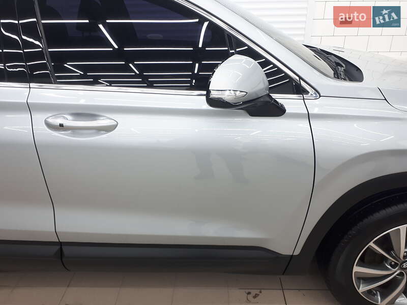 Внедорожник / Кроссовер Hyundai Santa FE 2018 в Ивано-Франковске