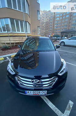 Внедорожник / Кроссовер Hyundai Santa FE 2015 в Киеве