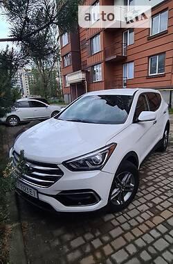 Позашляховик / Кросовер Hyundai Santa FE 2016 в Івано-Франківську