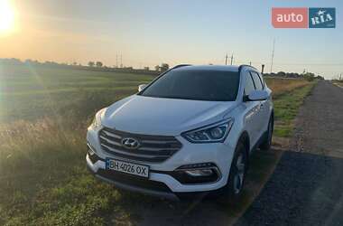 Внедорожник / Кроссовер Hyundai Santa FE 2016 в 
