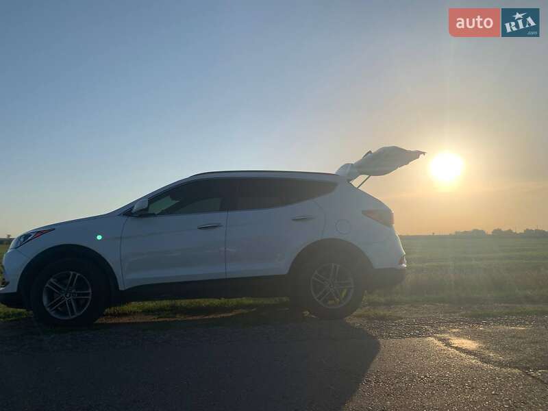 Позашляховик / Кросовер Hyundai Santa FE 2016 в Одесі
