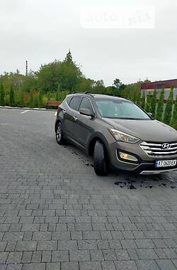 Внедорожник / Кроссовер Hyundai Santa FE 2013 в Ивано-Франковске