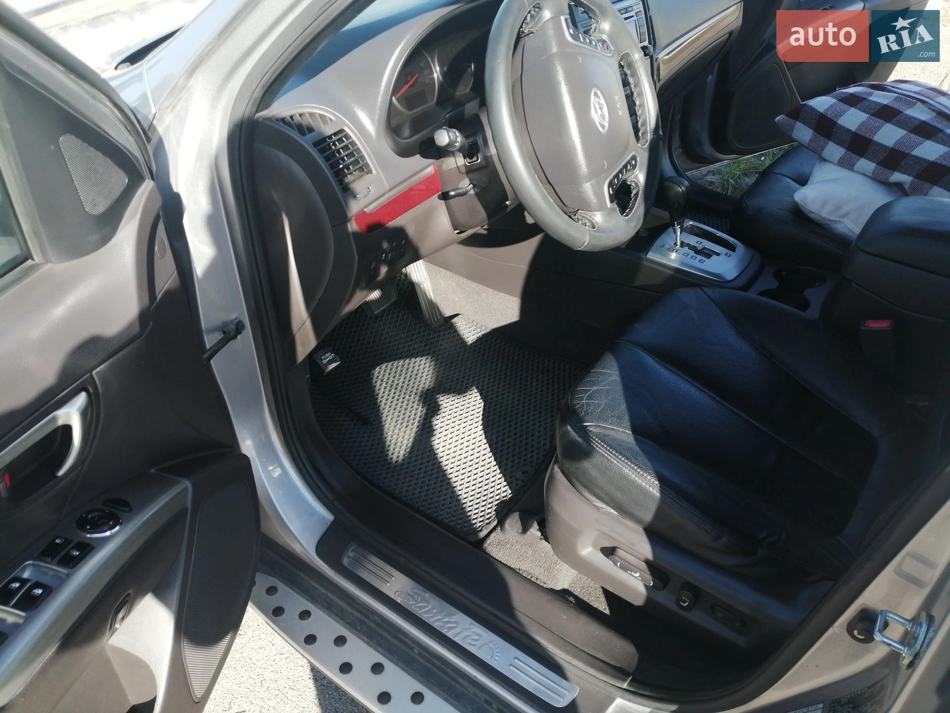 2010 Hyundai Santa Fe - мініатюра 21