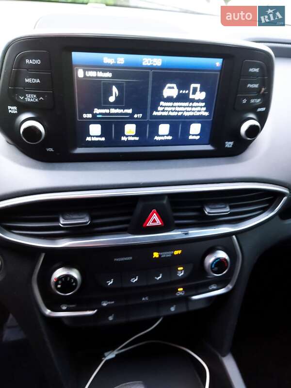 Внедорожник / Кроссовер Hyundai Santa FE 2018 в Великой Александровке