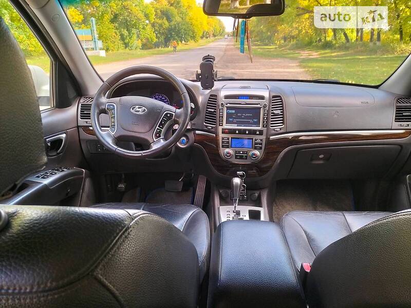 Позашляховик / Кросовер Hyundai Santa FE 2011 в Глибокій