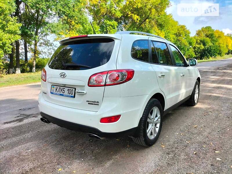 Позашляховик / Кросовер Hyundai Santa FE 2011 в Глибокій