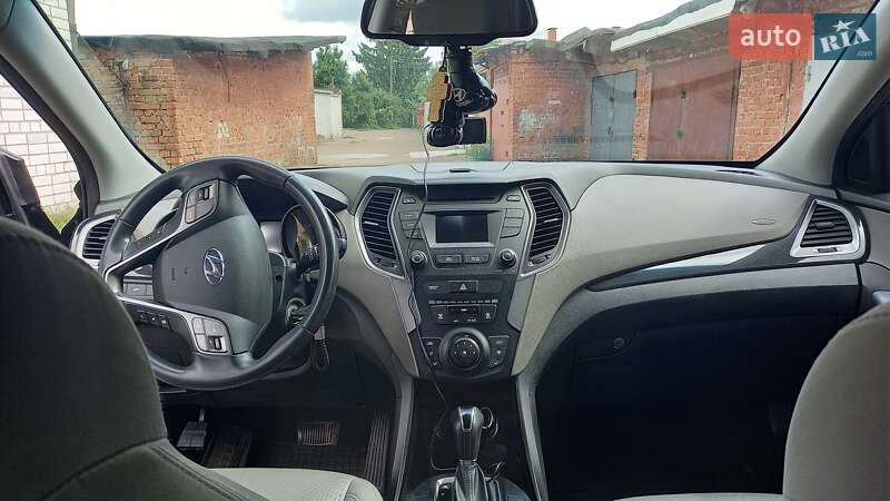 Позашляховик / Кросовер Hyundai Santa FE 2013 в Чернігові