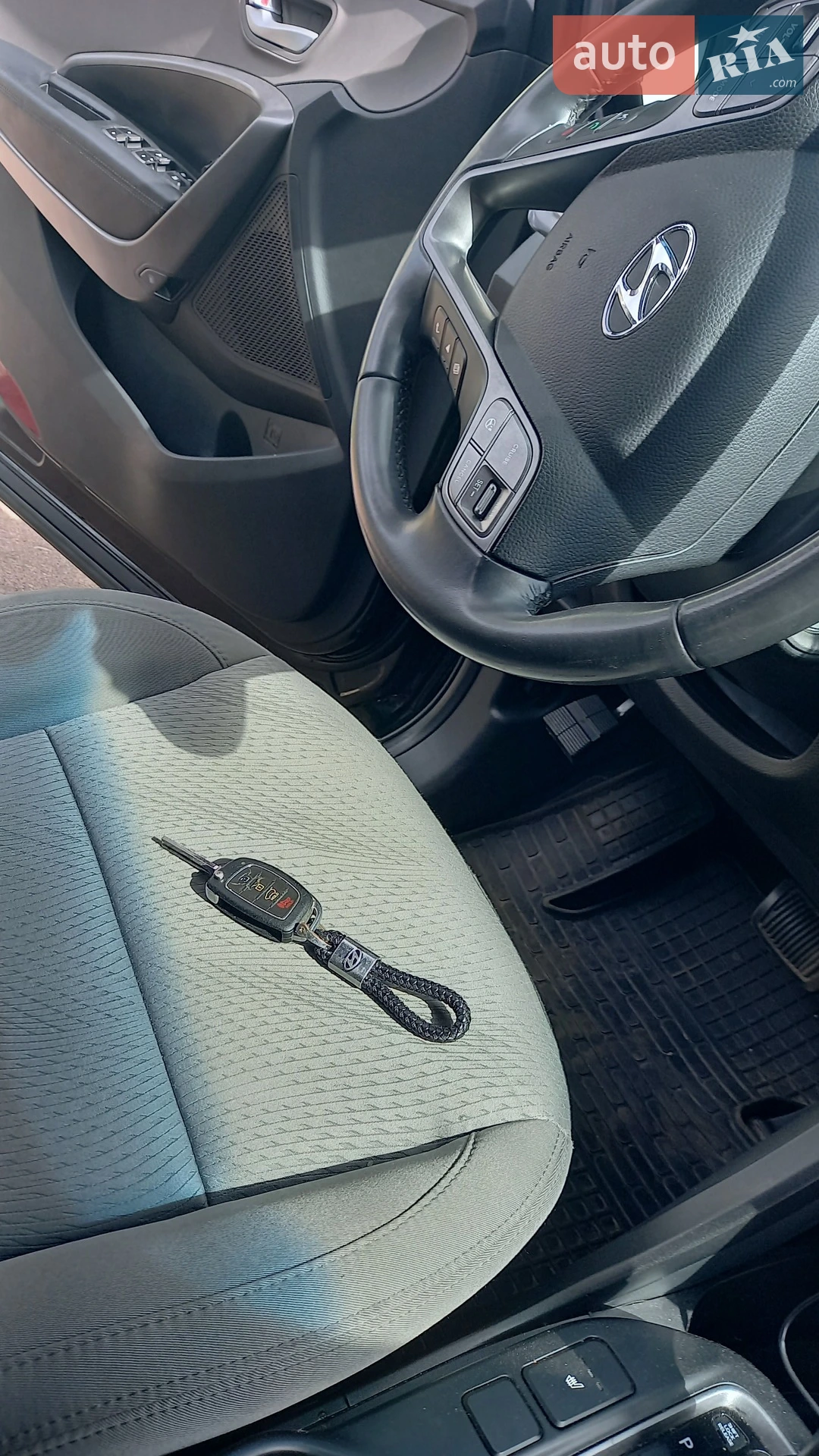 2013 Hyundai Santa Fe - мініатюра 16