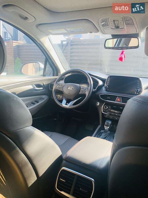 Хетчбек Hyundai Santa FE 2018 в Івано-Франківську