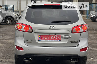 Внедорожник / Кроссовер Hyundai Santa FE 2011 в Ровно