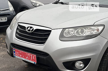 Внедорожник / Кроссовер Hyundai Santa FE 2011 в Ровно