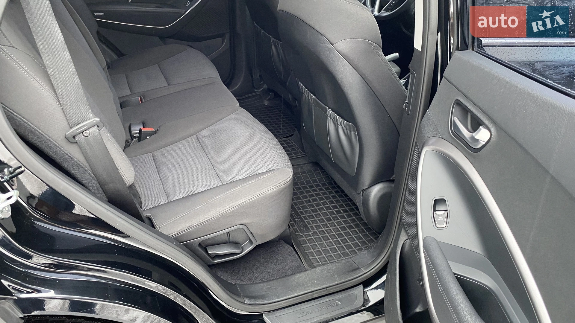 2012 Hyundai Santa Fe - мініатюра 14