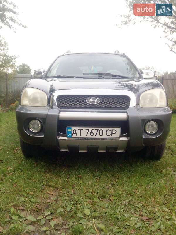 Внедорожник / Кроссовер Hyundai Santa FE 2004 в 
