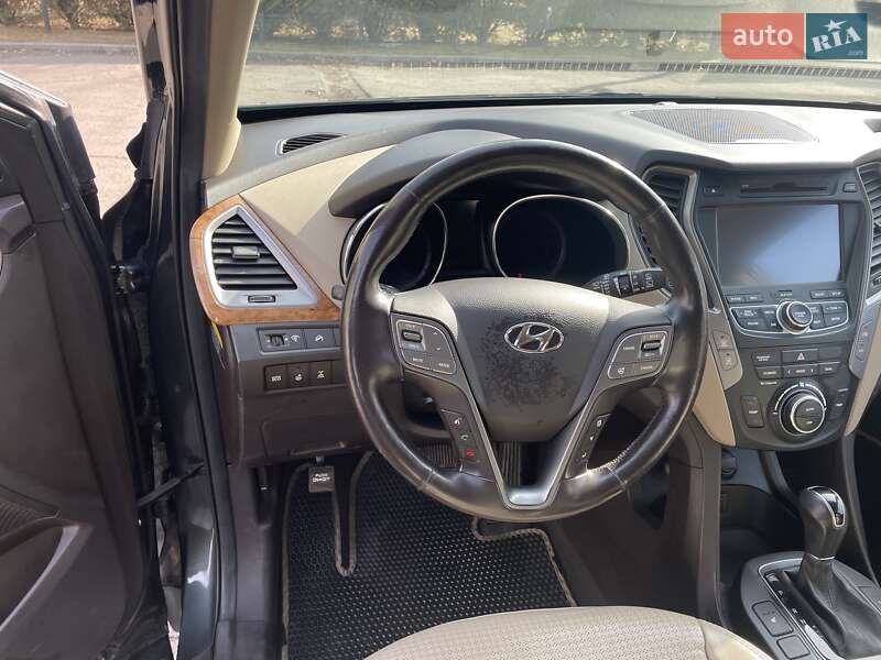 Позашляховик / Кросовер Hyundai Santa FE 2012 в Дніпрі