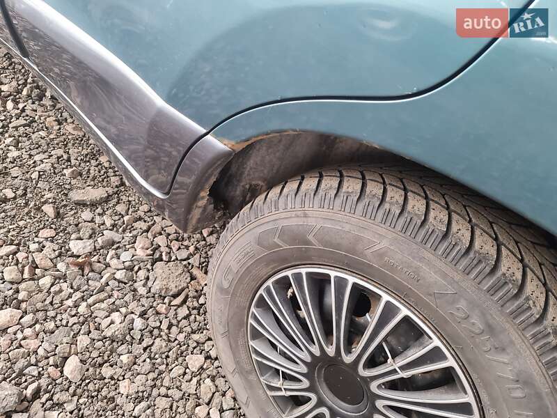 Універсал Hyundai Santa FE 2003 в Києві