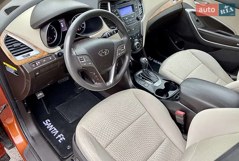 Позашляховик / Кросовер Hyundai Santa FE 2015 в Рівному фото 5 Позашляховик / Кросовер Hyundai Santa FE 2015 в Рівному