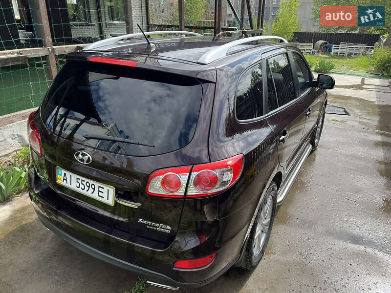 Внедорожник / Кроссовер Hyundai Santa FE 2010 в Барышевке