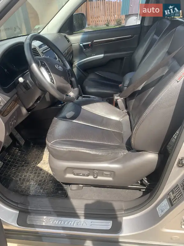 Hyundai Santa FE 2011 VIN KMHSH81XDBU703627 фото оголошення 12 з 51