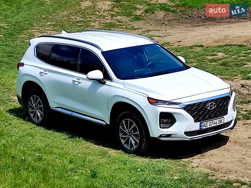 Позашляховик / Кросовер Hyundai Santa FE 2019 в Синельниковому