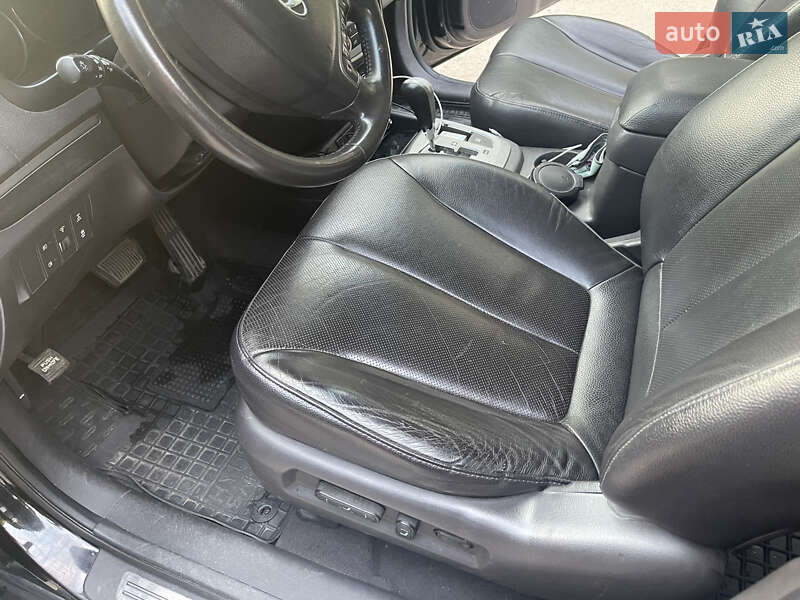 Внедорожник / Кроссовер Hyundai Santa FE 2011 в Тернополе