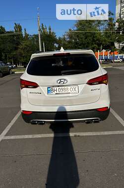 Позашляховик / Кросовер Hyundai Santa FE 2015 в Одесі